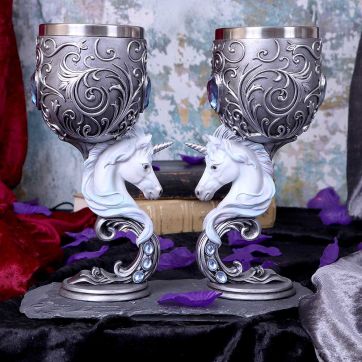 Enchanted Hearts Twin Unicorn Heart Set of Two Goblets main image 0